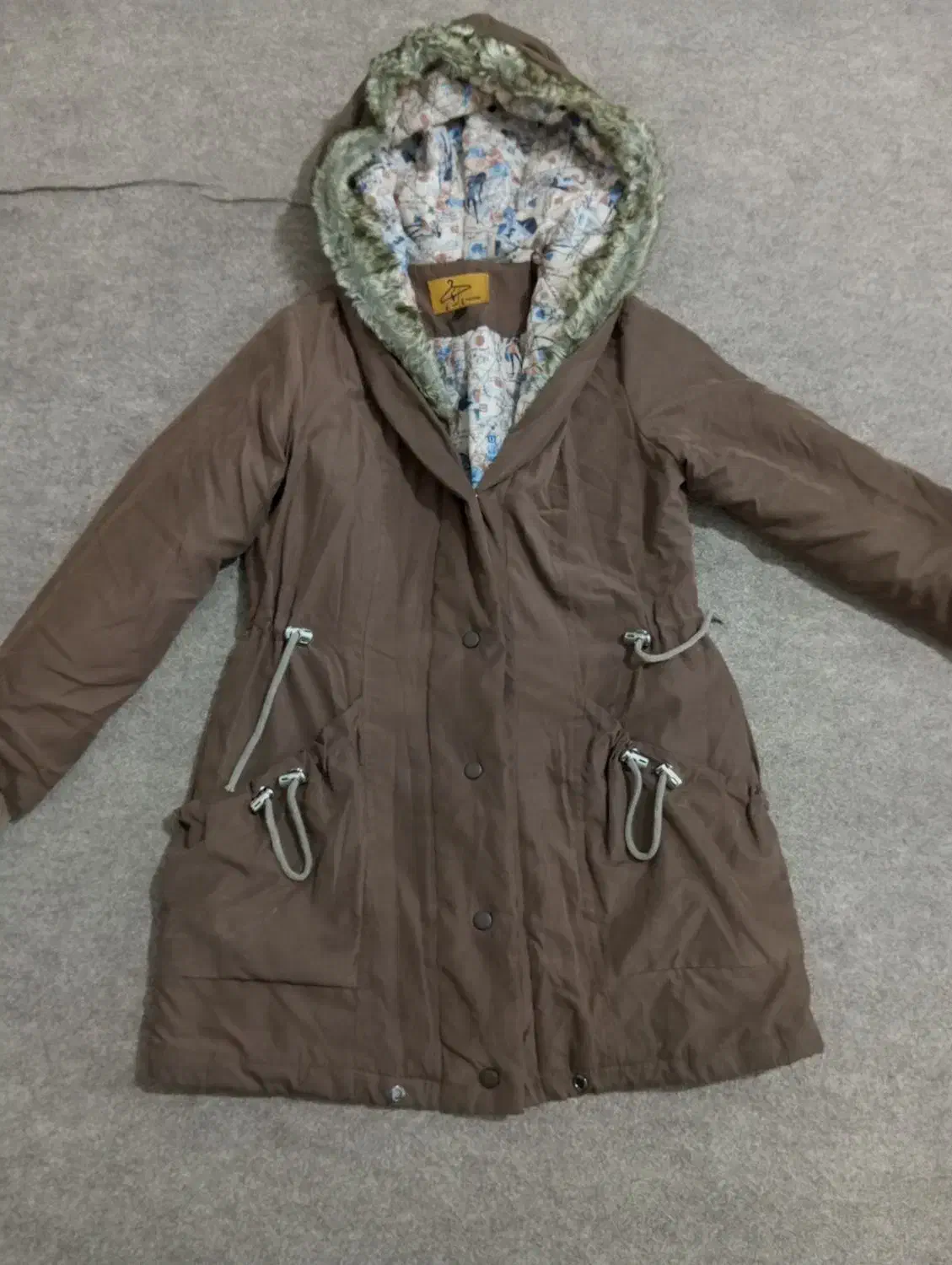 تعدادی پالتو و کاپشن|لباس|تبریز, |دیوار