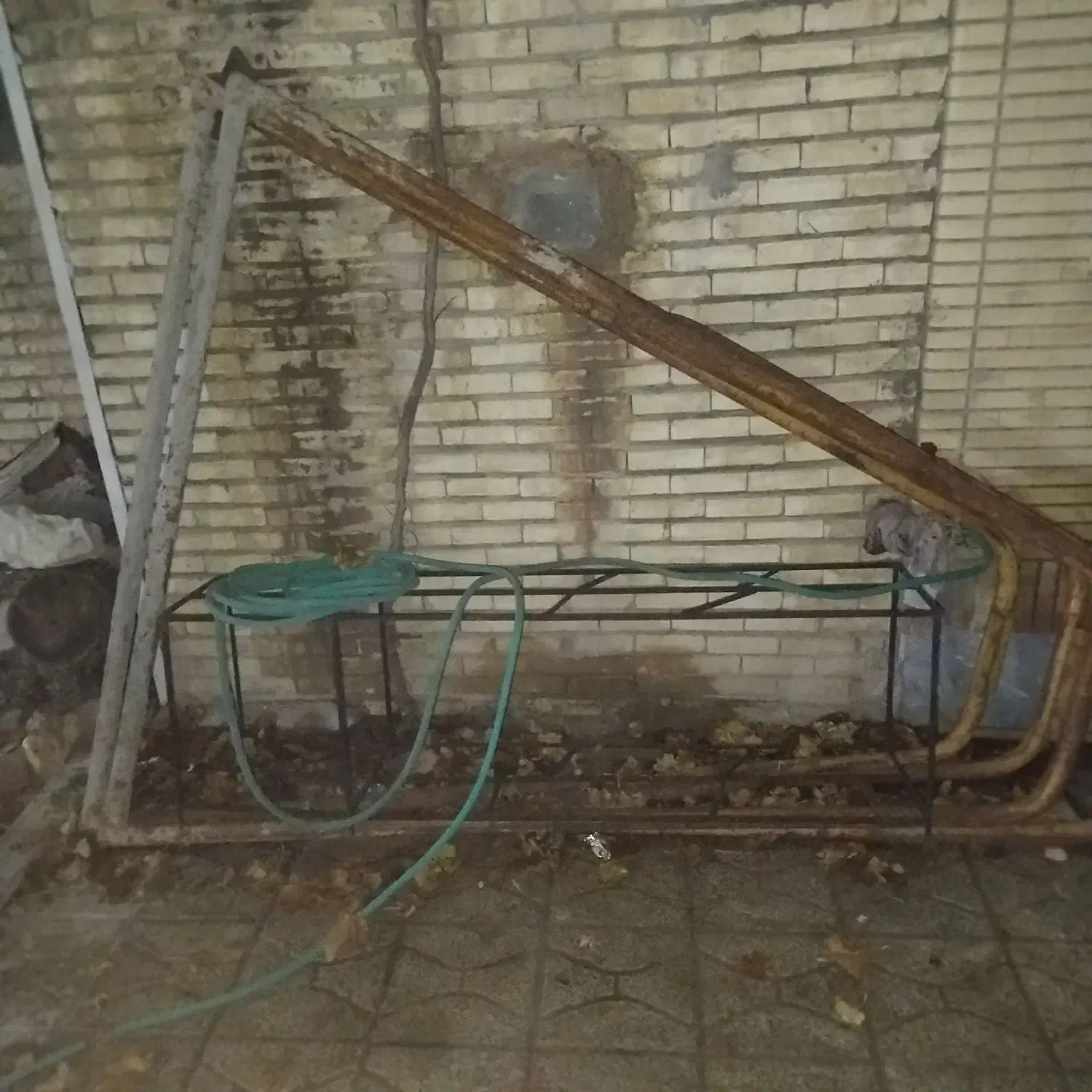 بالابر تک فاز|مصالح و تجهیزات ساختمان|شاهینشهر, اقبال لاهوری|دیوار