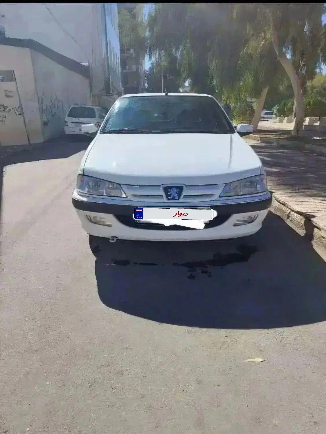 پژو پارس سال مدل ۱۴۰۰ سفید موجود در جزیره کیش|خودرو سواری و وانت|بندرعباس, |دیوار
