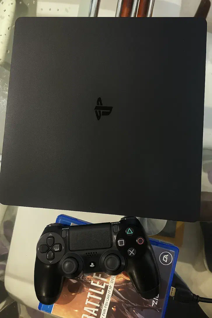 پلیاستیشن ۴ دست دوم تمیز با یه دسته|کنسول، بازی ویدئویی و آنلاین|ساری, |دیوار
