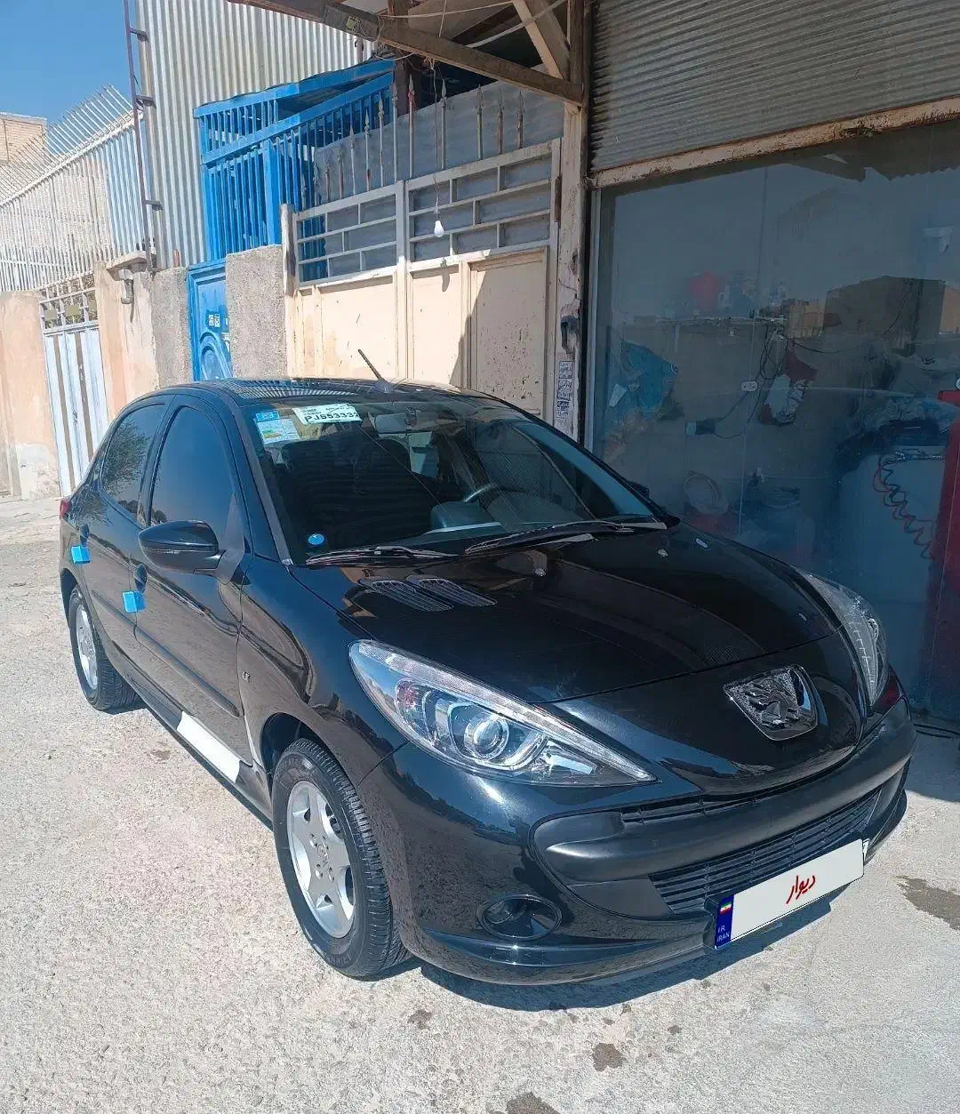 207مدل 1402|خودرو سواری و وانت|کرمانشاه, |دیوار