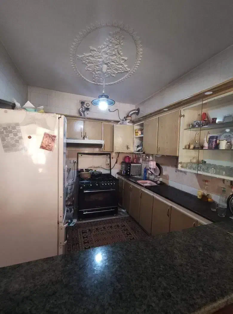 خانه ویلایی دربست دو خوابه بازسازی شده|اجارهٔ خانه و ویلا|شیراز, تحویلی|دیوار