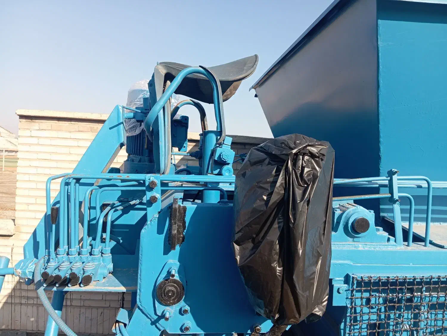 دستگاه بلوک زن فروش فوری|ماشین‌آلات صنعتی|خوی, |دیوار