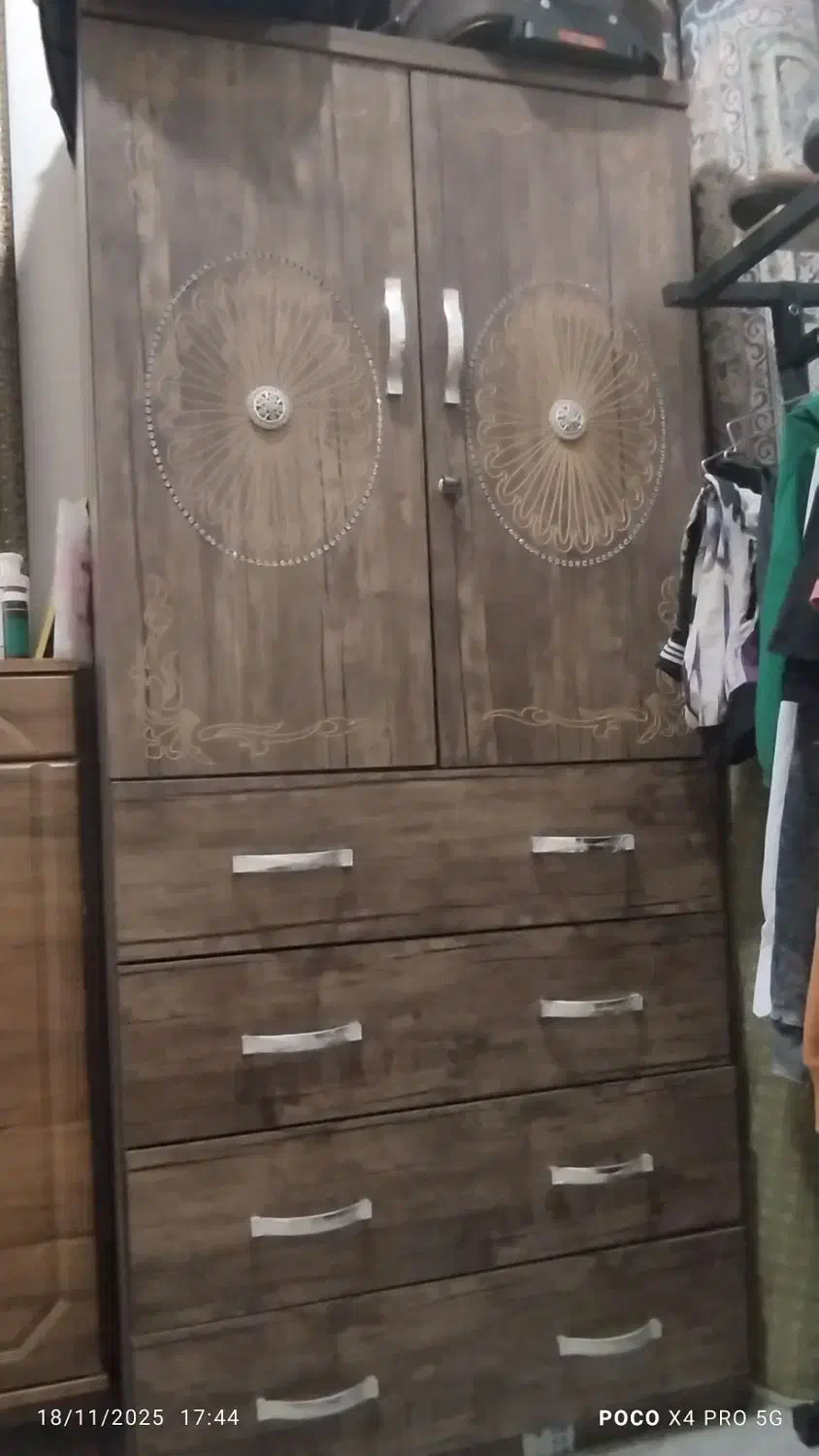 کمد لباس|جاکفشی، کمد، دراور|قدس, شهرقدس|دیوار