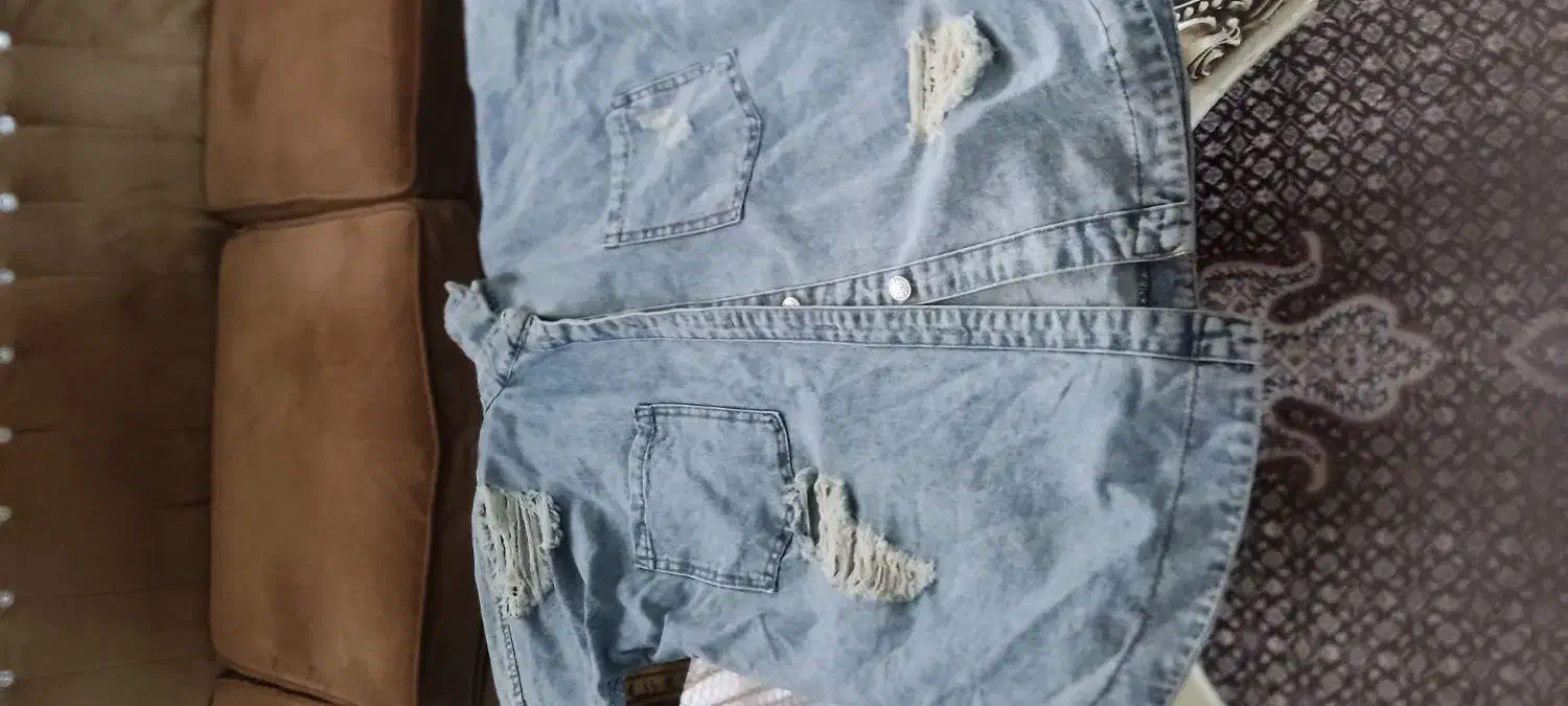 یک عدد کت لی ترک نو‌نو اصلا تن نرفته خارجی شیک|لباس|نوبران, |دیوار