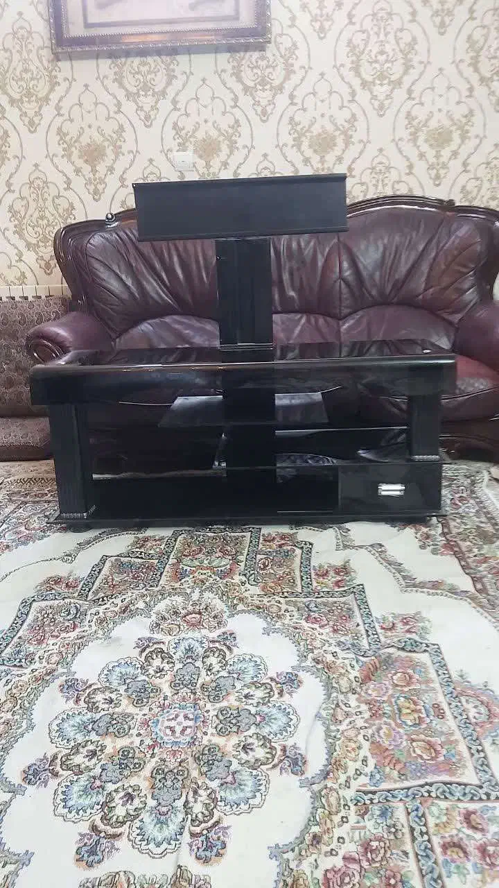 میز تمام شیشه دودی زیر تلویزیونی|میز تلویزیون|یزد, |دیوار