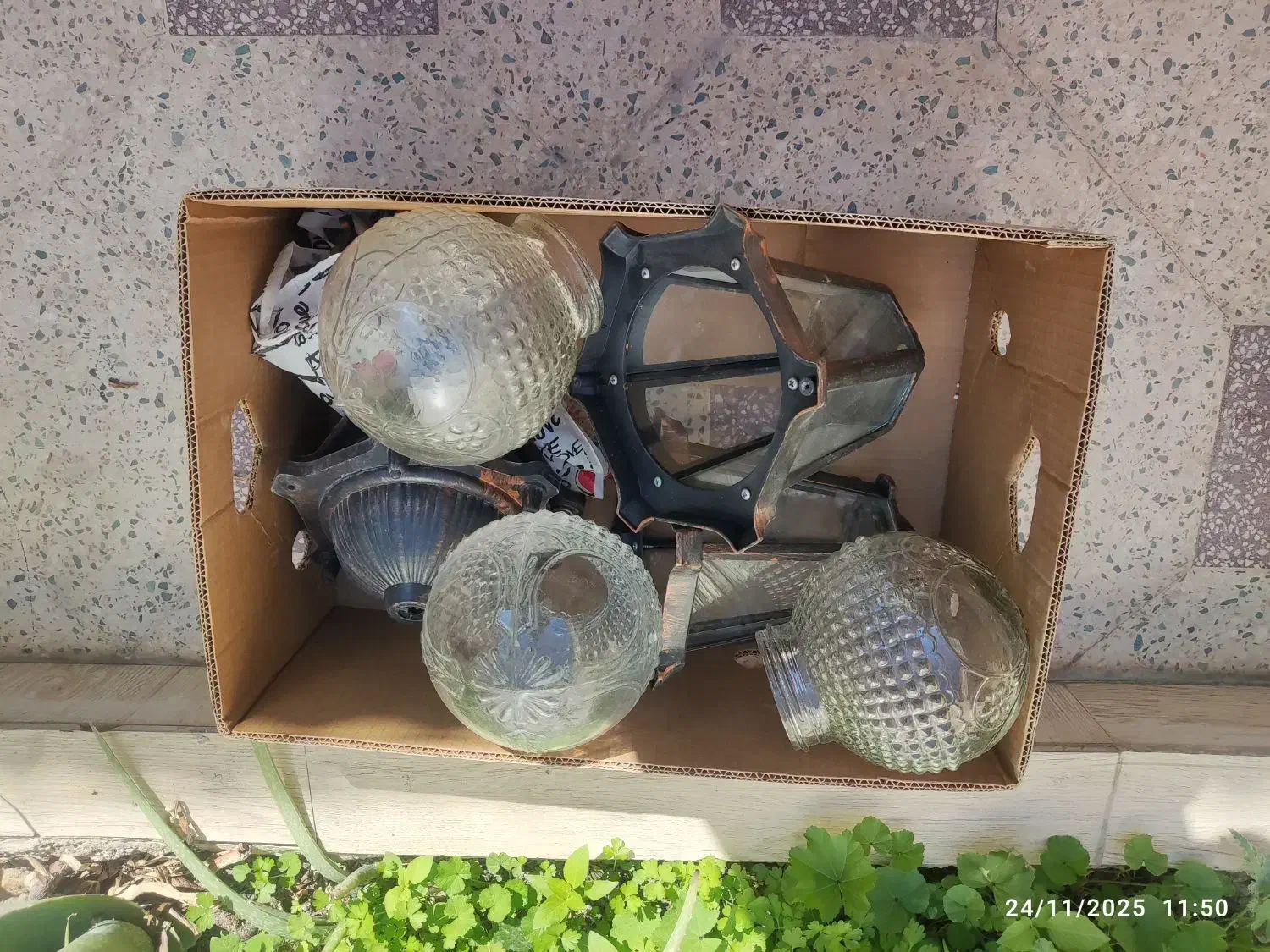 وسایل برق|لامپ و چراغ|لار, |دیوار