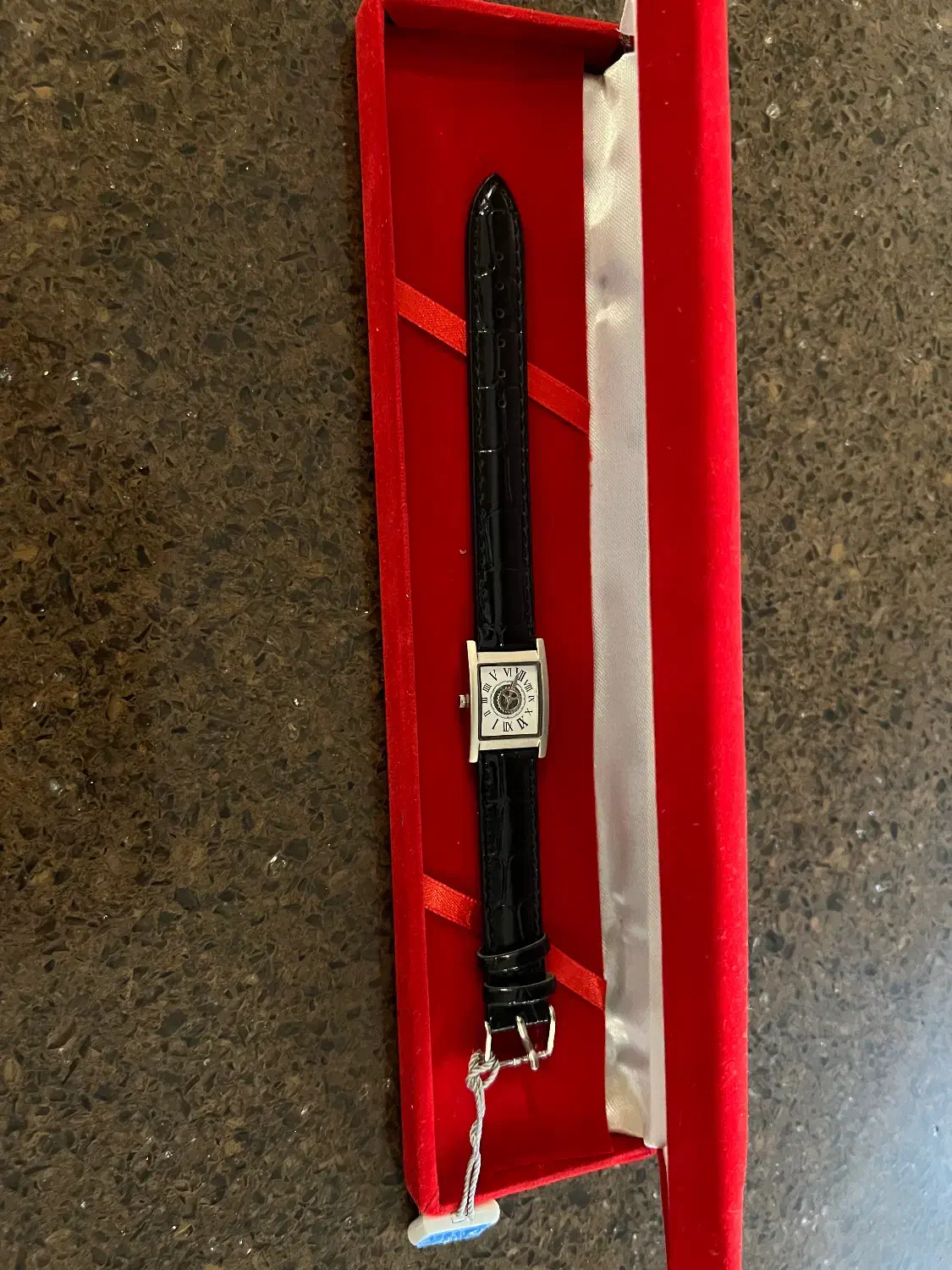 ساعت|ساعت|کرج, عظیمیه|دیوار