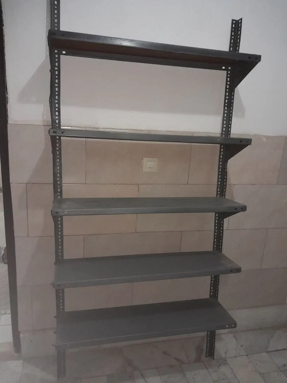 فقسه|کتابخانه، شلف، قفسه‌های دیواری|کرج, خرمدشت|دیوار