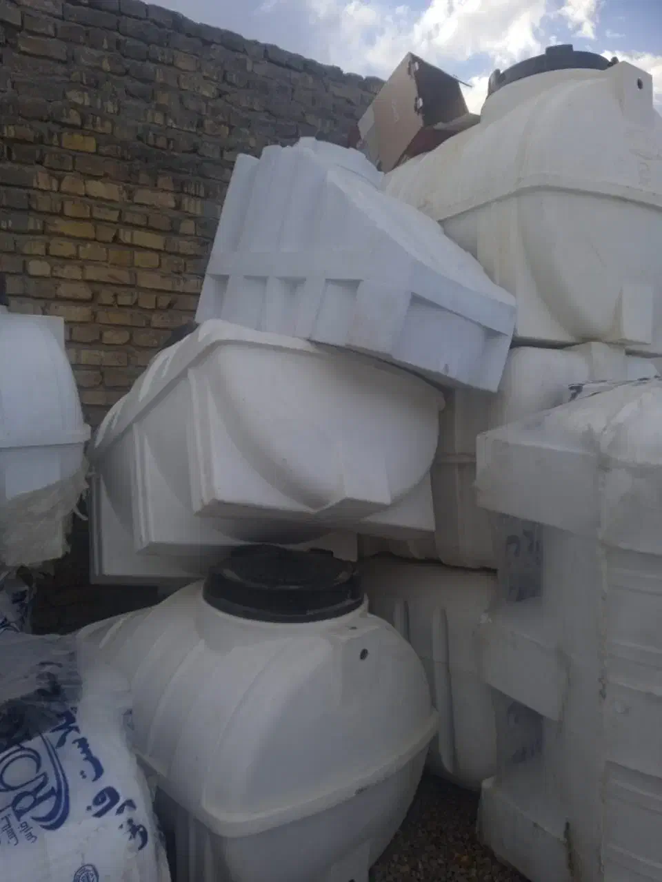 خرید و فروش کانکس و تانکر آب دست دوم|مصالح و تجهیزات ساختمان|یزد, |دیوار