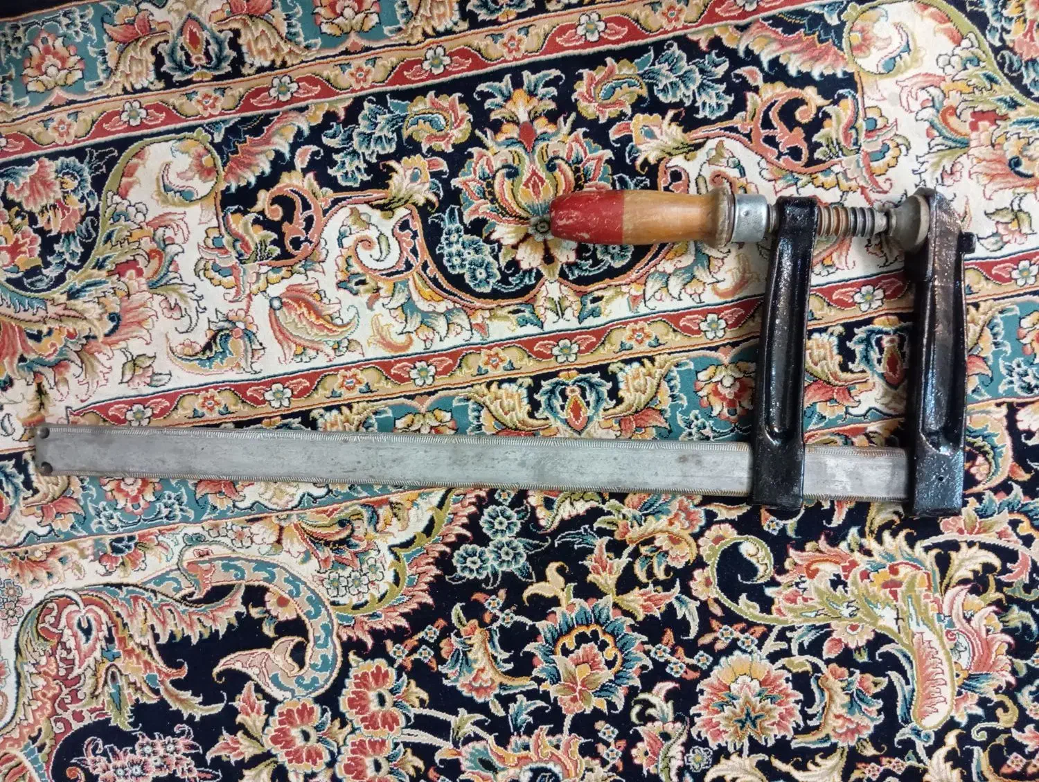 پیچ گیره نجاری ،برس سیمی گرد،آچار لوله بر|ابزارآلات|مشهد, صیاد شیرازی|دیوار