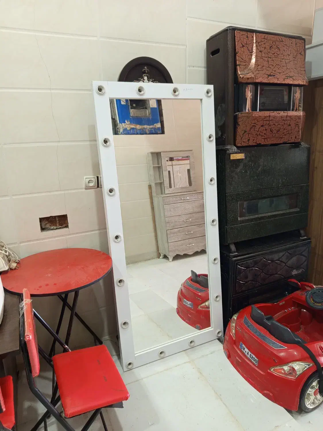 آینه درحدنو|آینه|زابل, |دیوار