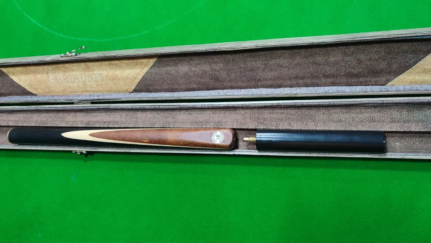 چوب اسنوکر|تجهیزات ورزشی|لاهیجان, انقلاب|دیوار