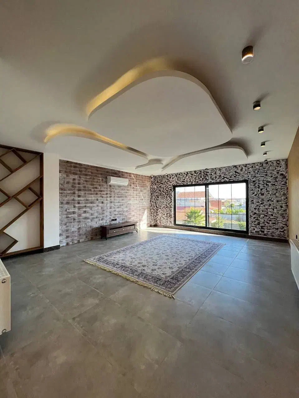 ویلامدرن شیک ۳۳۰مترمعاوضه ماشین پشت پارک جنگلی نور|فروش خانه و ویلا|چالوس, |دیوار