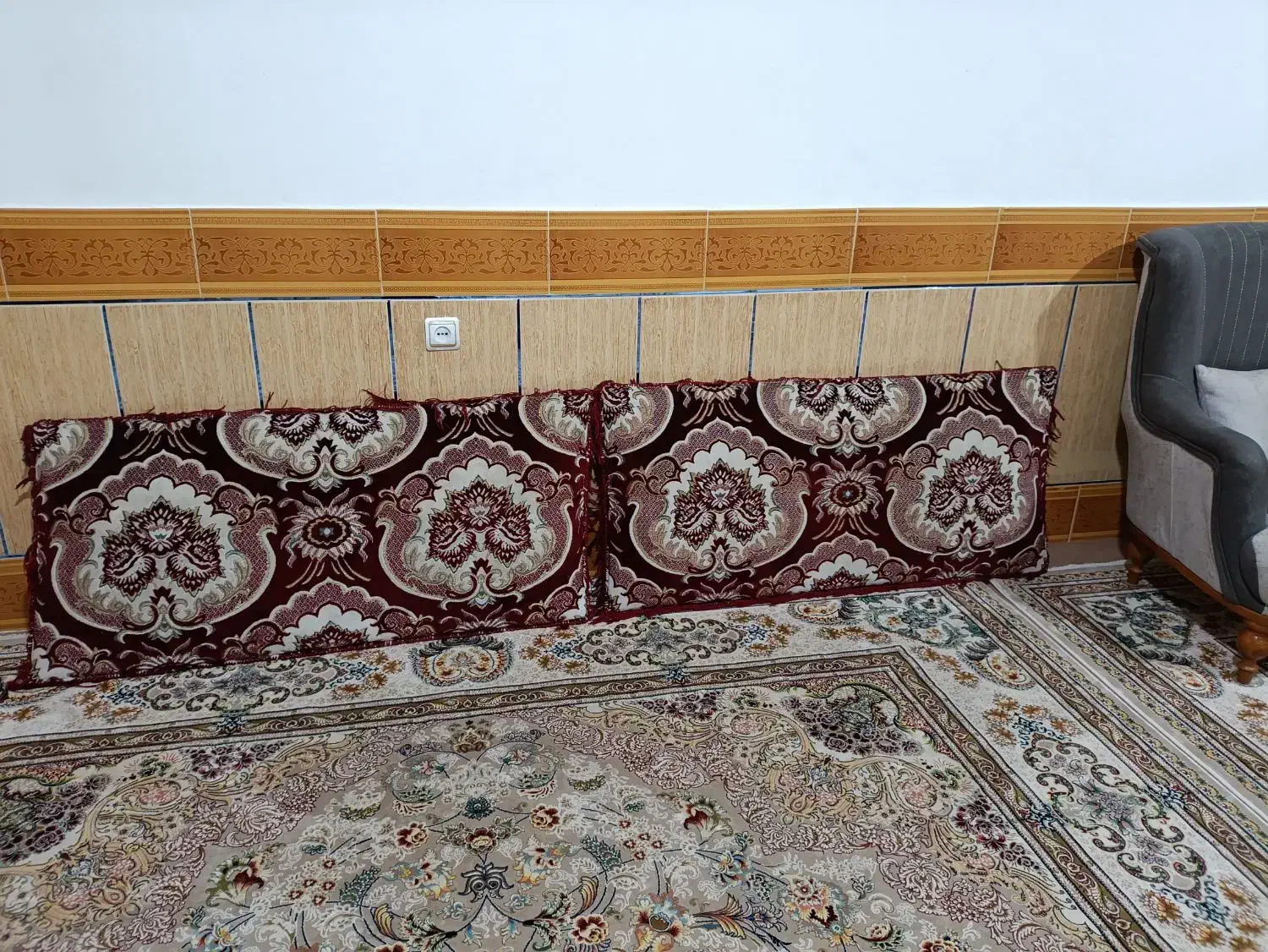 سه جفت پشتی کار کرده سالم|پشتی|خرمدره, |دیوار