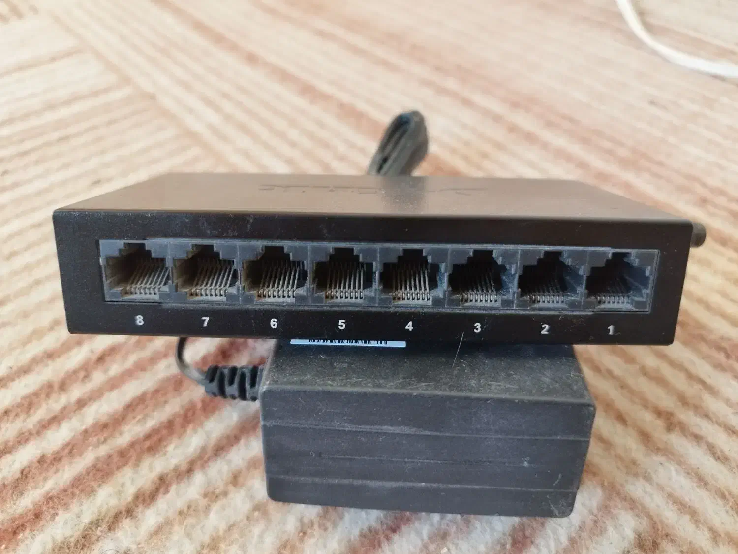 سوئیچ دلینک|مودم و تجهیزات شبکه|بجنورد, |دیوار