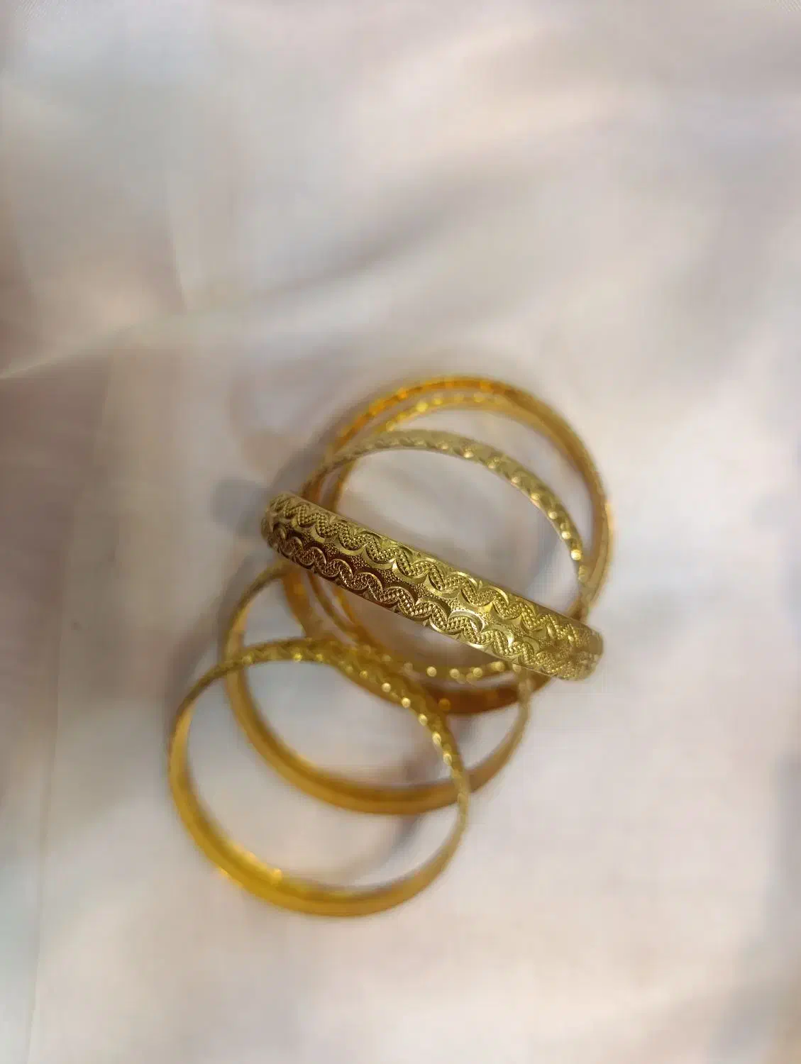 فروش طلا با فاکتور از گرمی 150بالای تابلو به بالا|جواهرات|زابل, |دیوار