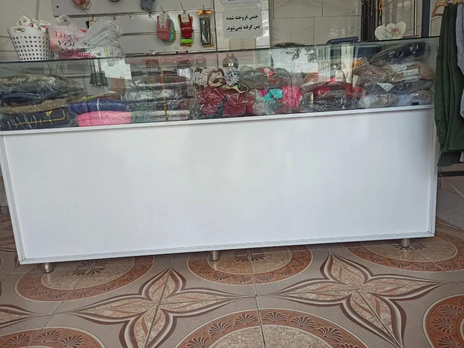 فروش ویترین ورگال جورابی|فروشگاه و مغازه|سیرجان, |دیوار
