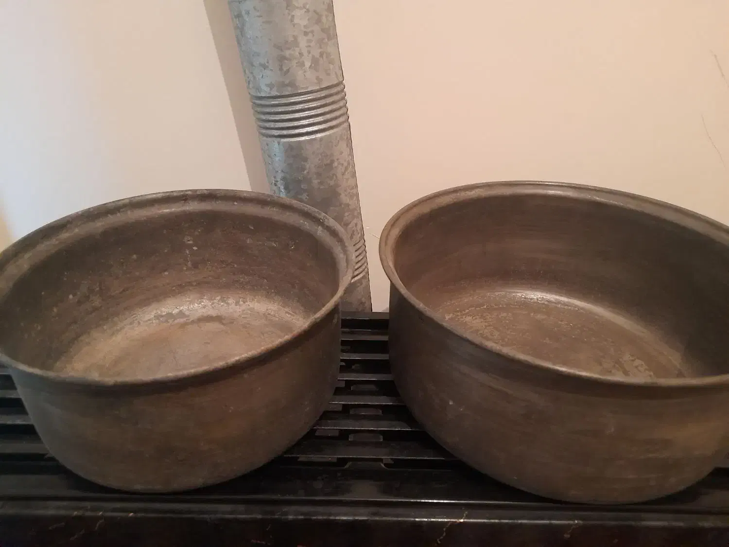 اشیا مسی .وزن حدودا ۷۰ کیلو|کلکسیون اشیاء عتیقه|گرگان, |دیوار