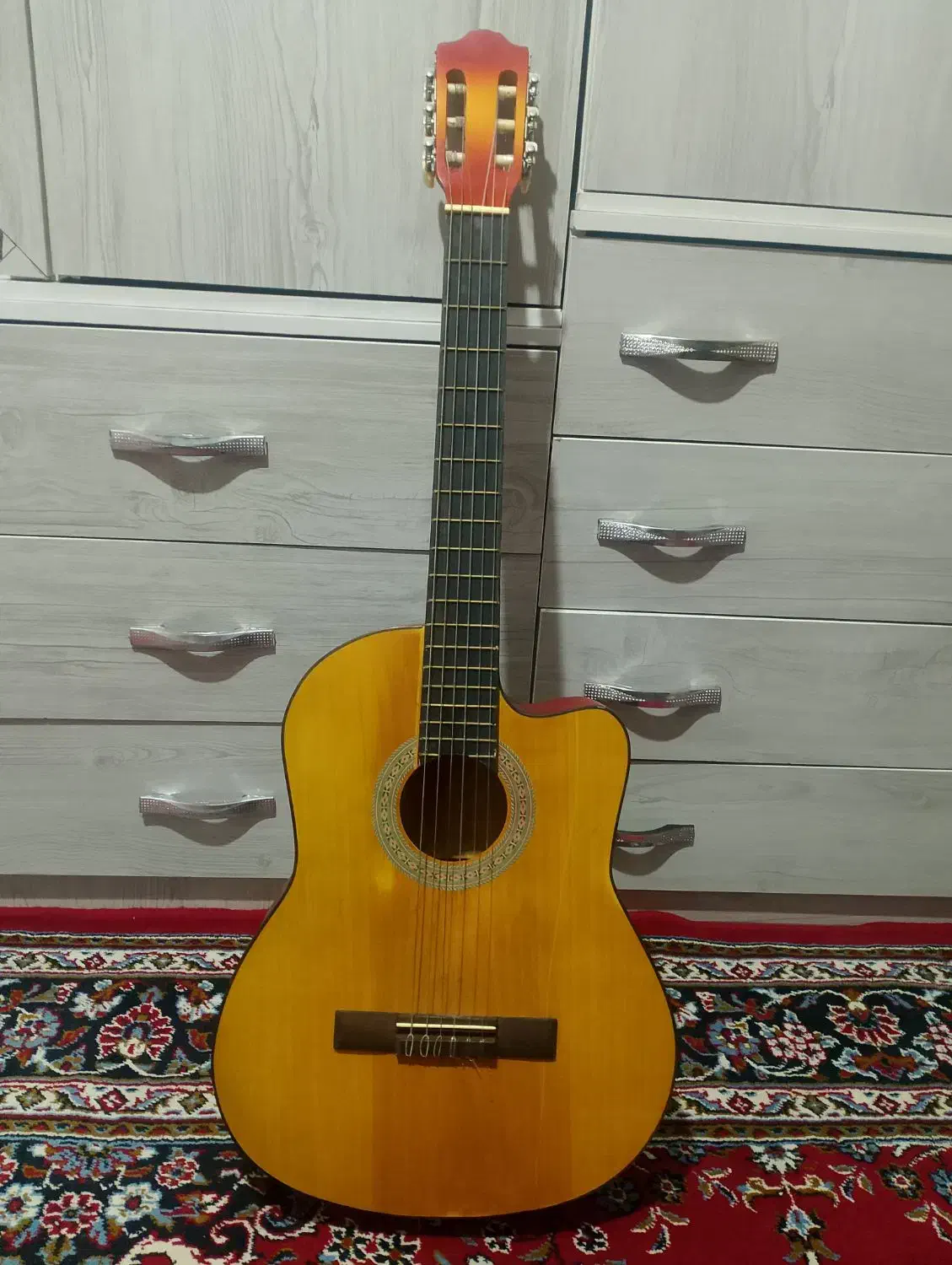 گیتار|گیتار، بیس، امپلیفایر|ابهر, |دیوار