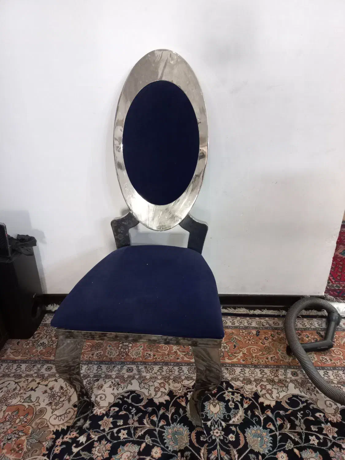 صندلی|میز و صندلی غذاخوری|ری, شهادت|دیوار