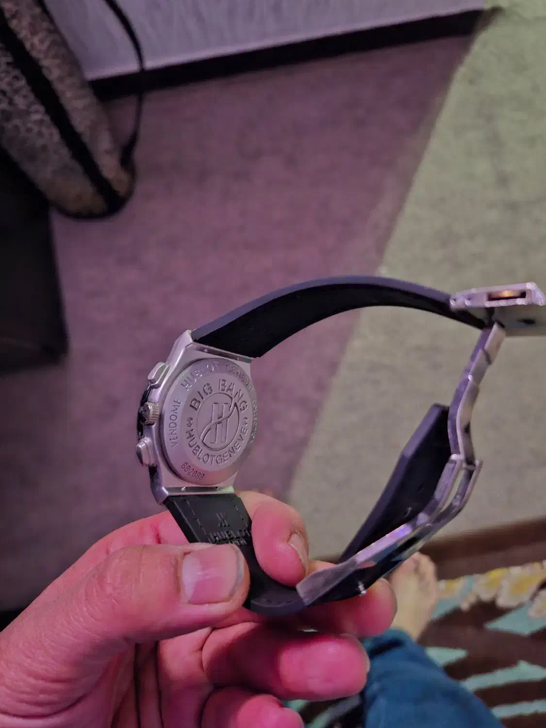 هابلوت|ساعت|اهواز, فولاد|دیوار