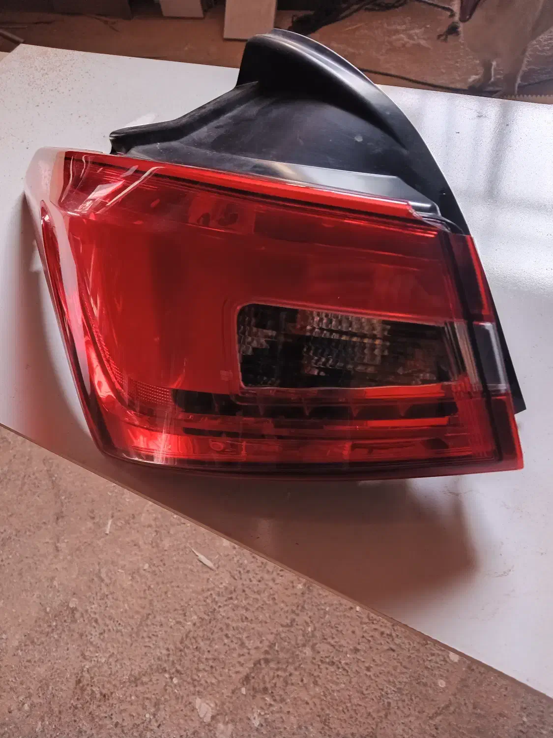 چراغ خطر اریزو۵flسمت چپ|قطعات یدکی و لوازم جانبی|تهران, درکه|دیوار