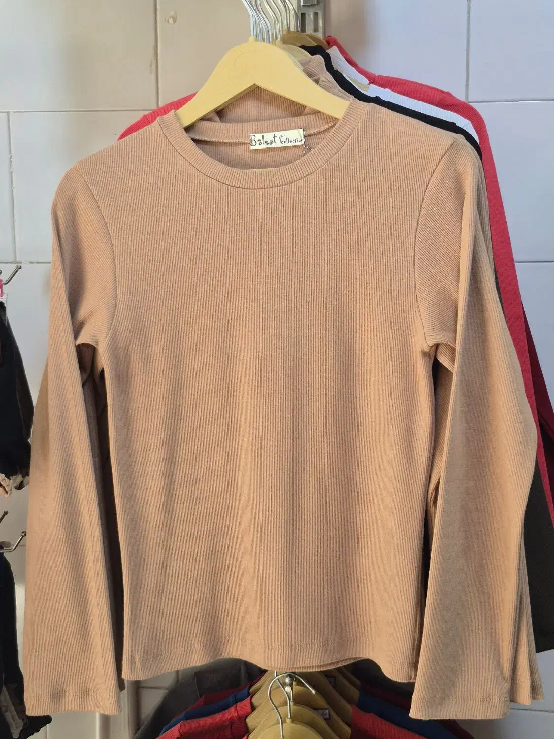 تاپ و تیشرت کبریتی|لباس|محمدشهر, سیدآباد|دیوار