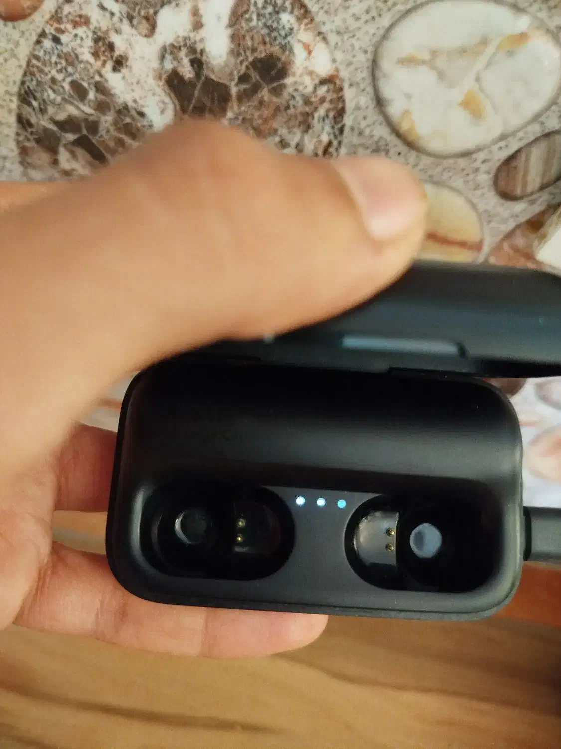 تعدادی ایرپاد|لوازم جانبی موبایل و تبلت|تهران, خاک سفید|دیوار