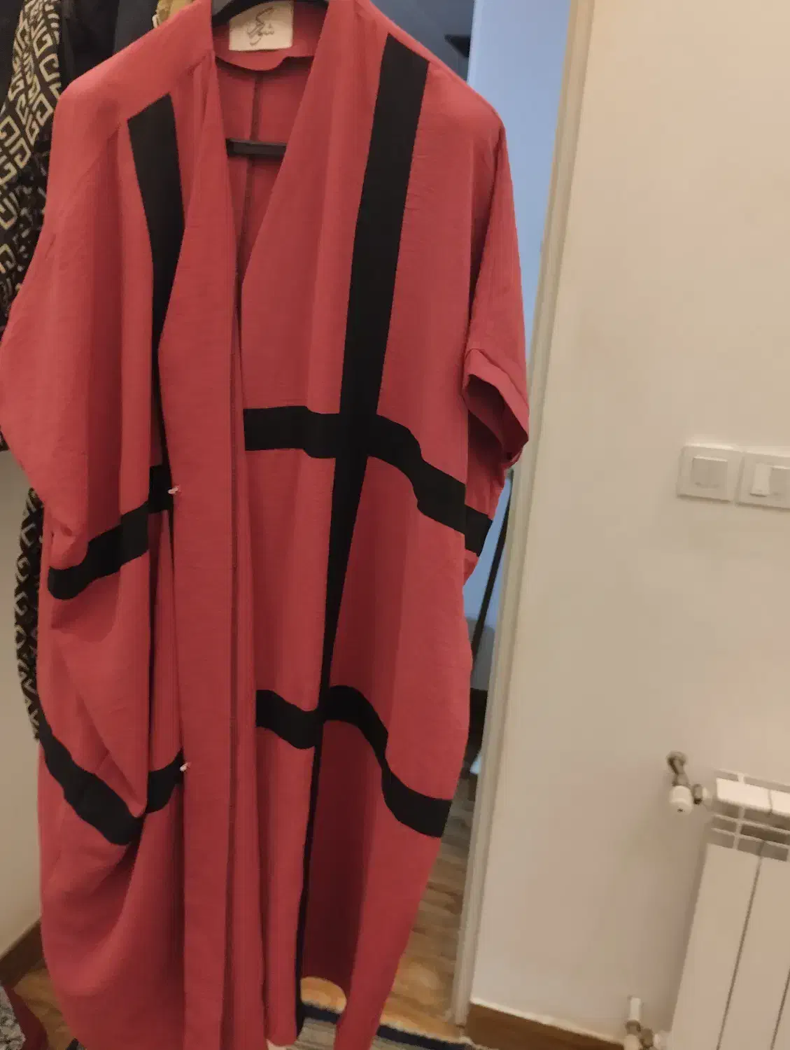 مانتوبلند|لباس|ساری, |دیوار