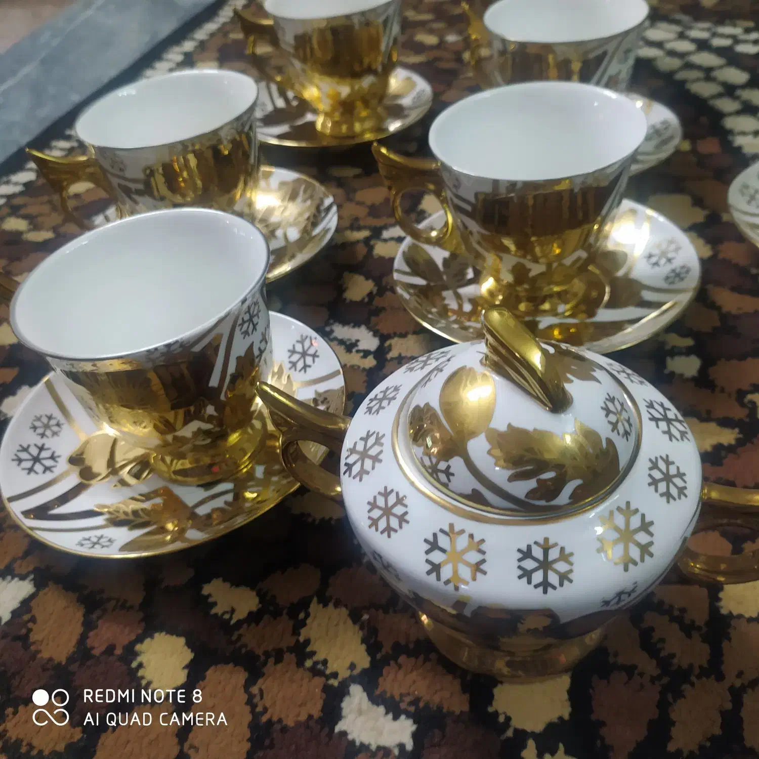 عصرانه خوری ویک دست فنجان ونبلکی|ظروف سرو و پذیرایی|قم, باسکول|دیوار