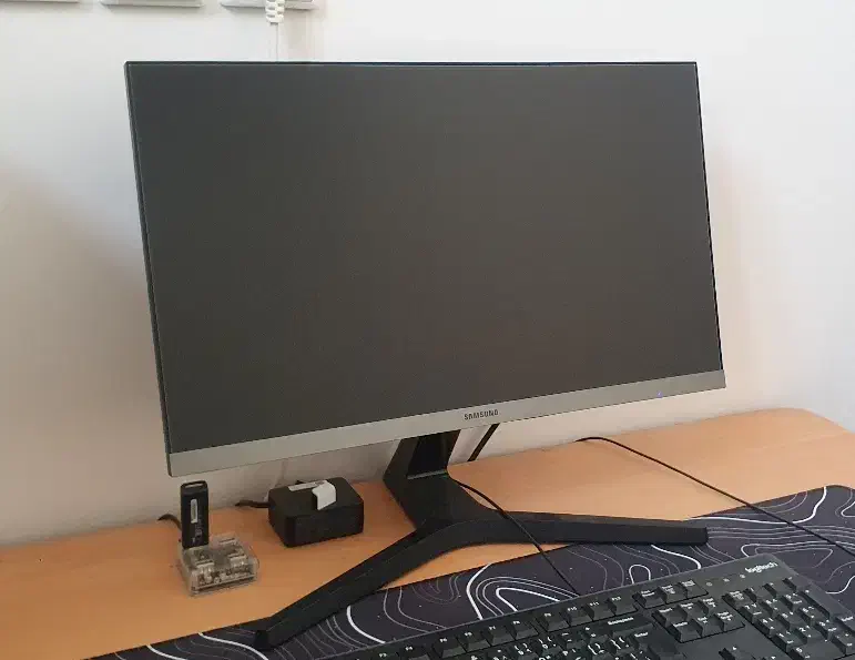 مانیتور سامسونگ ۲۲ اینچ|قطعات و لوازم جانبی رایانه|شوشتر, |دیوار