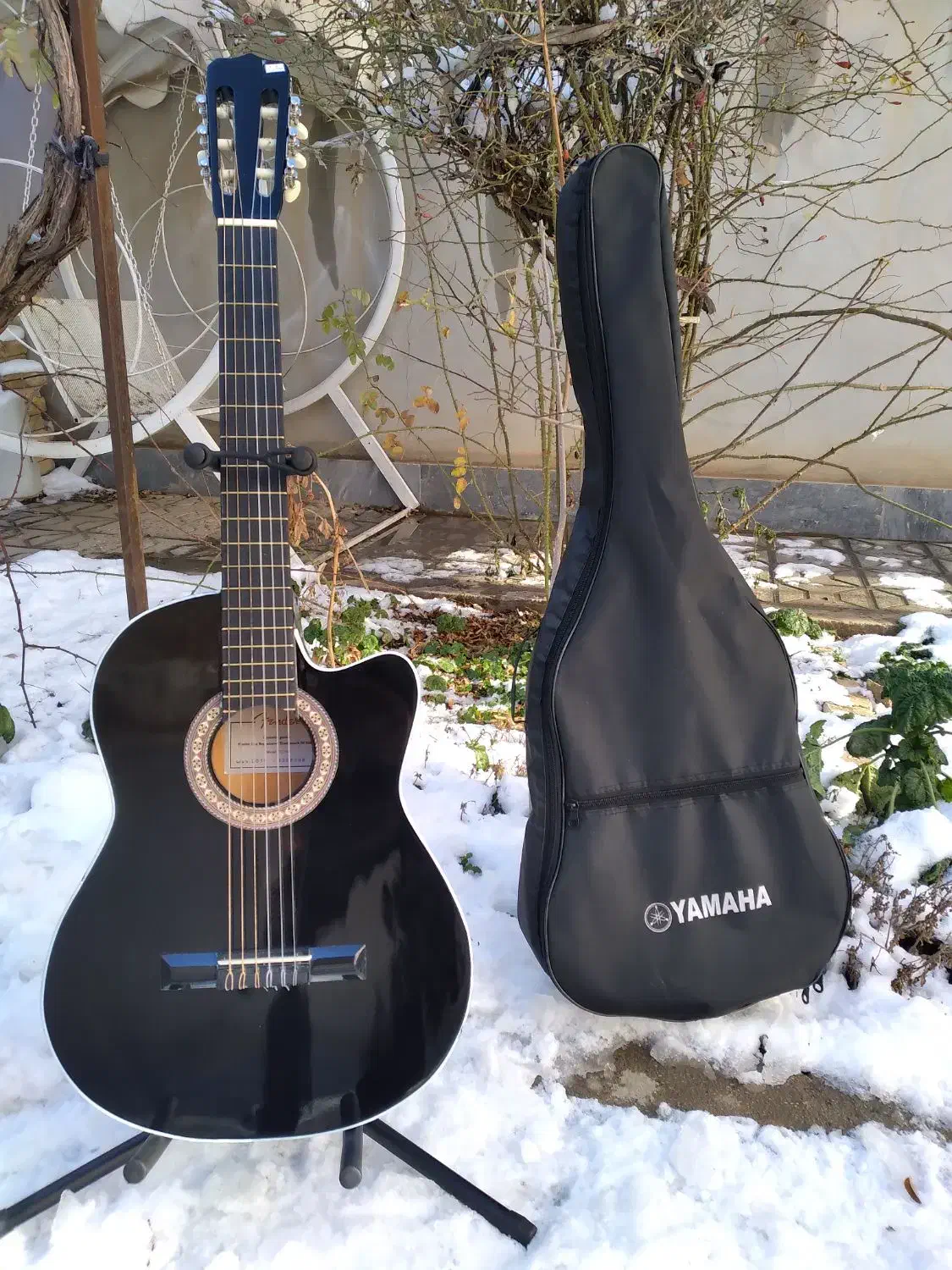 گیتار نو و کارکرد با کیف هدیه|گیتار، بیس، امپلیفایر|بجنورد, |دیوار