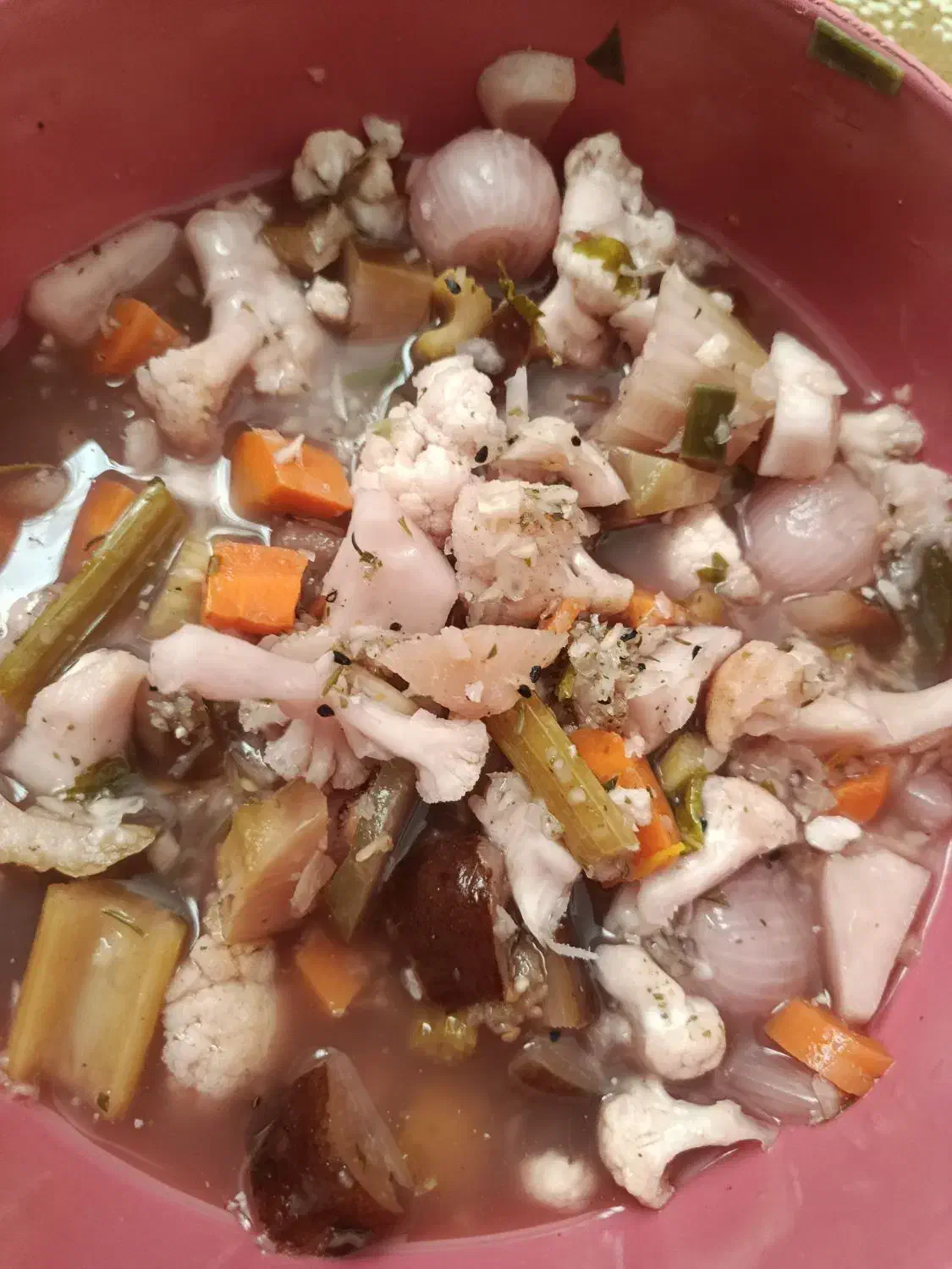 ترشی خانگی|خوردنی و آشامیدنی|قم, سراجه (۱۵ خرداد)|دیوار