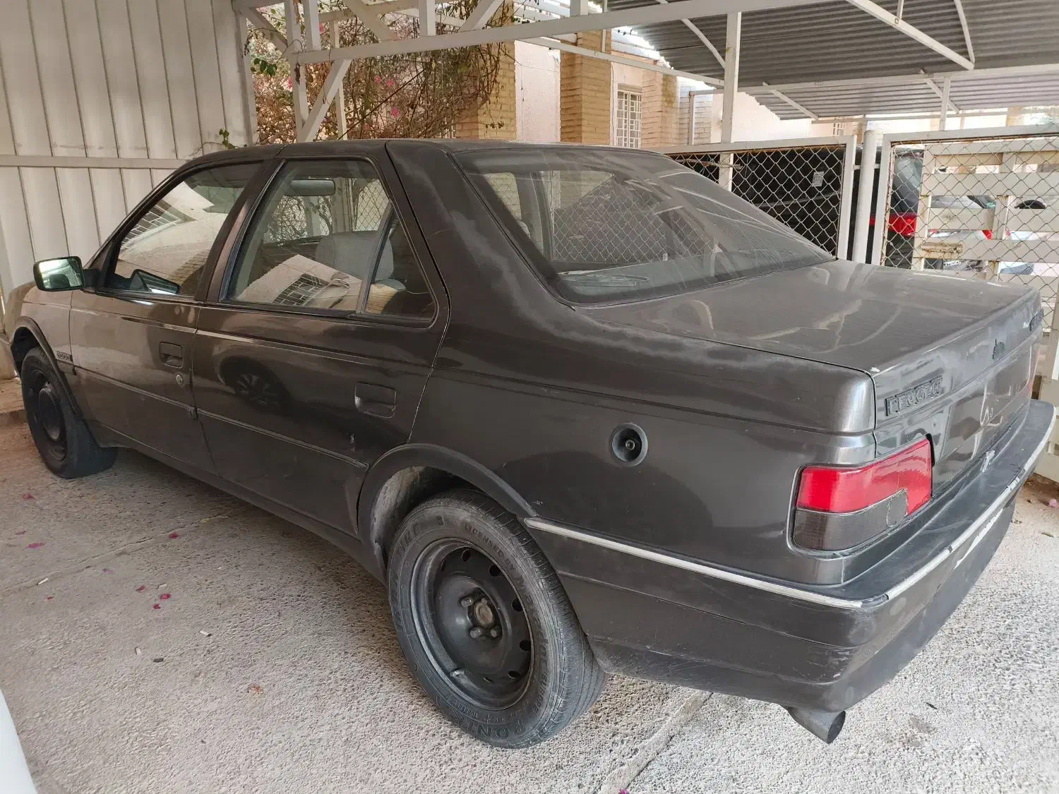 پژو2000بدونه رنگ دوگانه سی انجی مدل 78|خودرو سواری و وانت|بوشهر, |دیوار