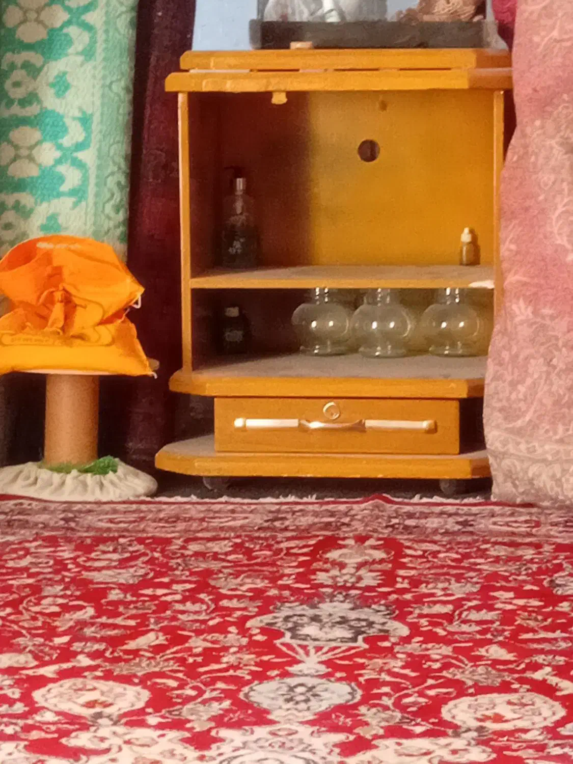 میز تلوزیون|میز تلویزیون|تربتحیدریه, تپه ننه حجی|دیوار