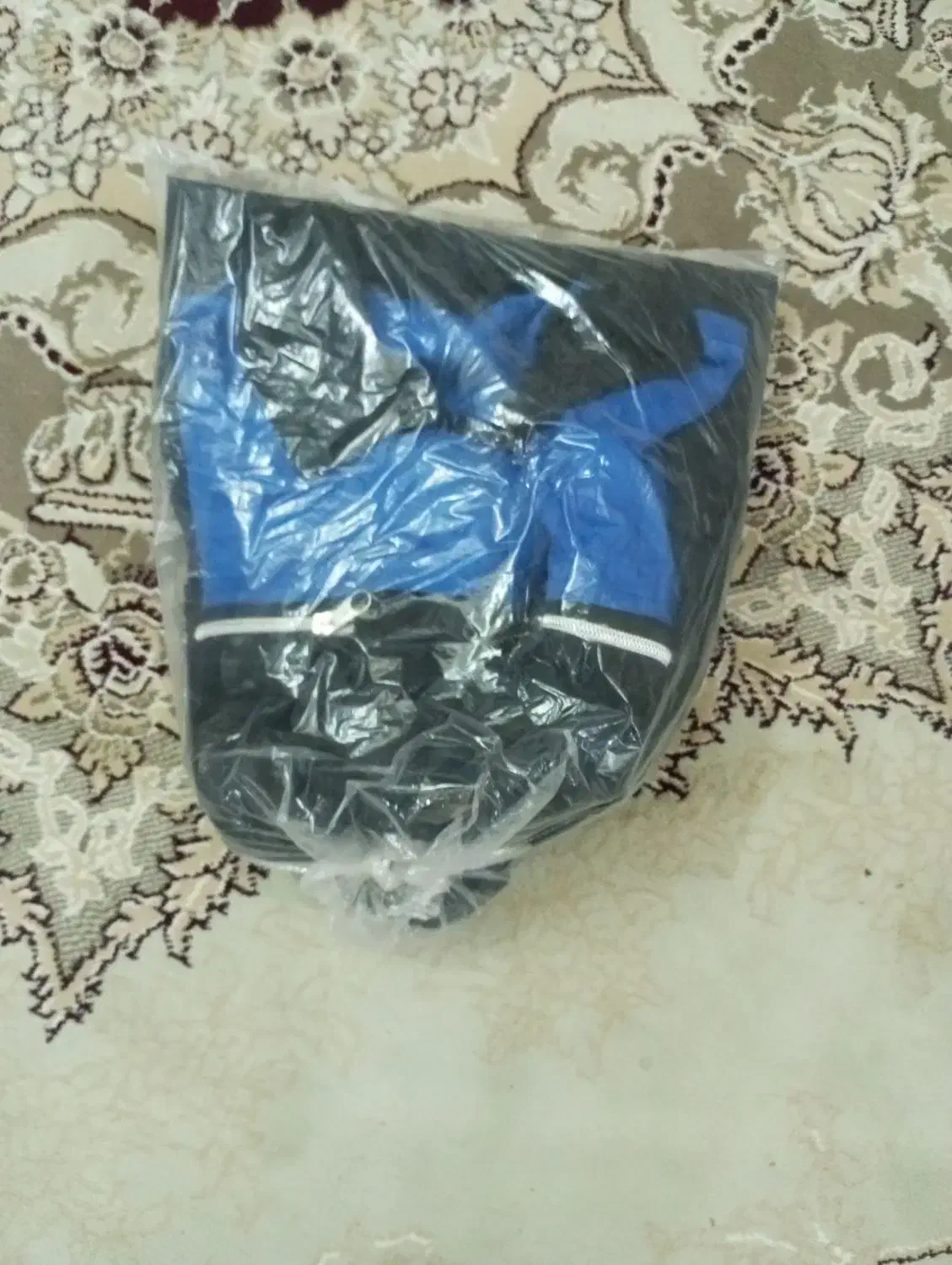 لباس فرم کار|لباس|فلاورجان, |دیوار