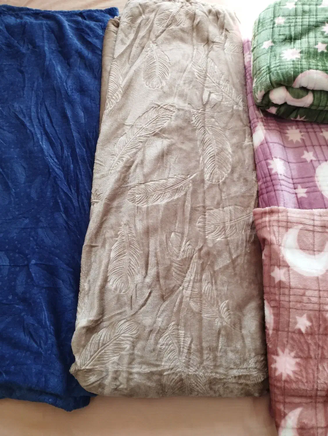 پتو مسافرتی|رختخواب، بالش، پتو|شیراز, میانرود|دیوار