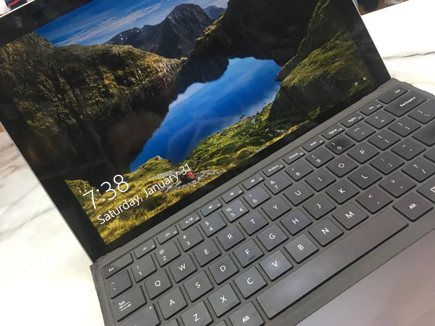 سرفیس پرو ۴|رایانه همراه|اندیشه, اندیشه فاز ۳|دیوار