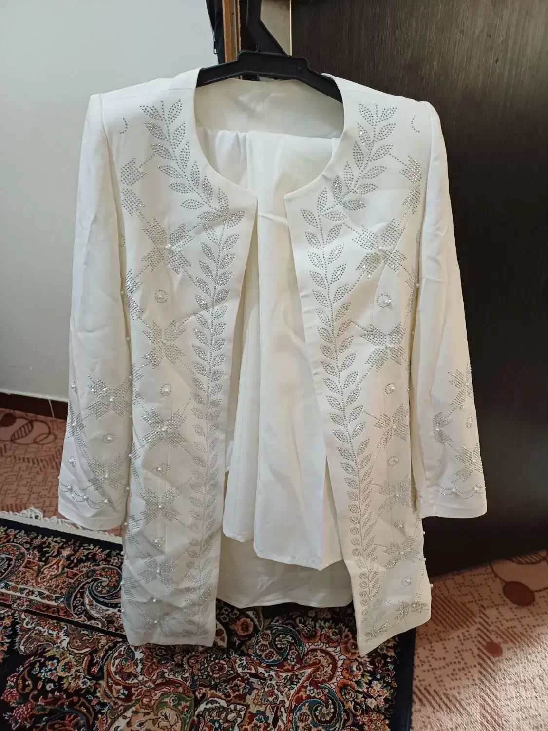 کت و دامن مجلسی سفید رنگ|لباس|نسیم‌شهر, |دیوار