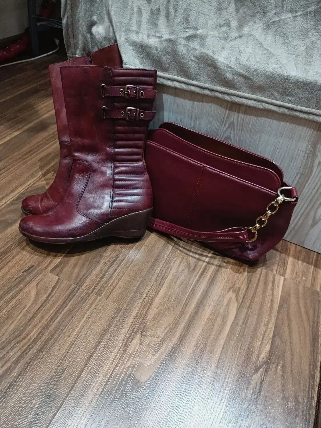 کفش|کیف، کفش، کمربند|فردیس, فردیس|دیوار