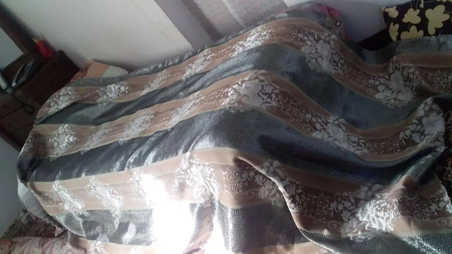 یک پرده نو دارم بدون پارگی|پرده، رانر، رومیزی|نیشابور, مازول|دیوار