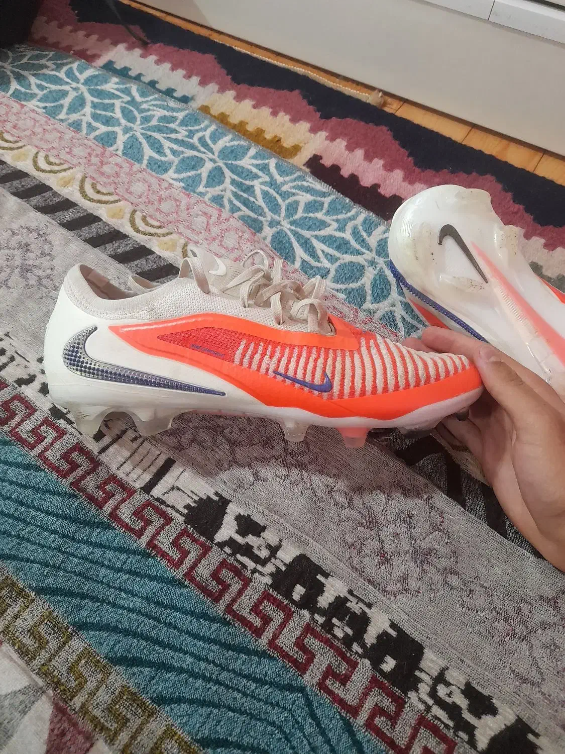 کفش فوتبال فانتوم gx3|کیف، کفش، کمربند|انار, |دیوار