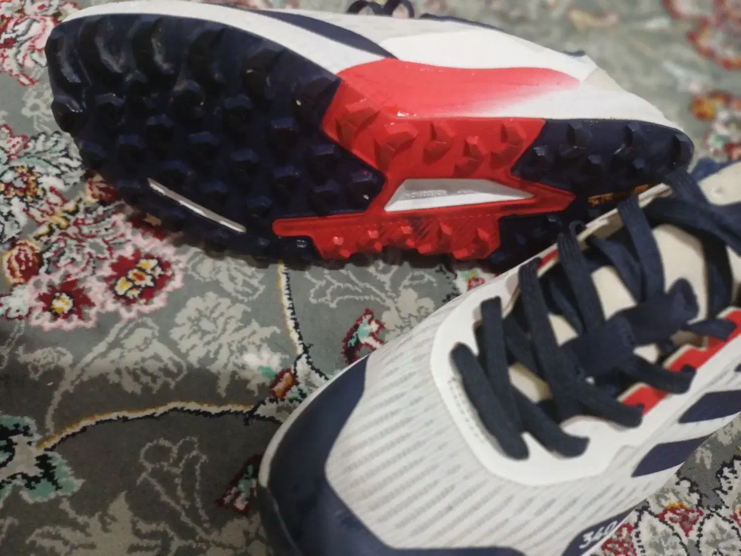 کتانی  adidasسایز ۳۹|کیف، کفش، کمربند|تهران, سلسبیل شمالی|دیوار