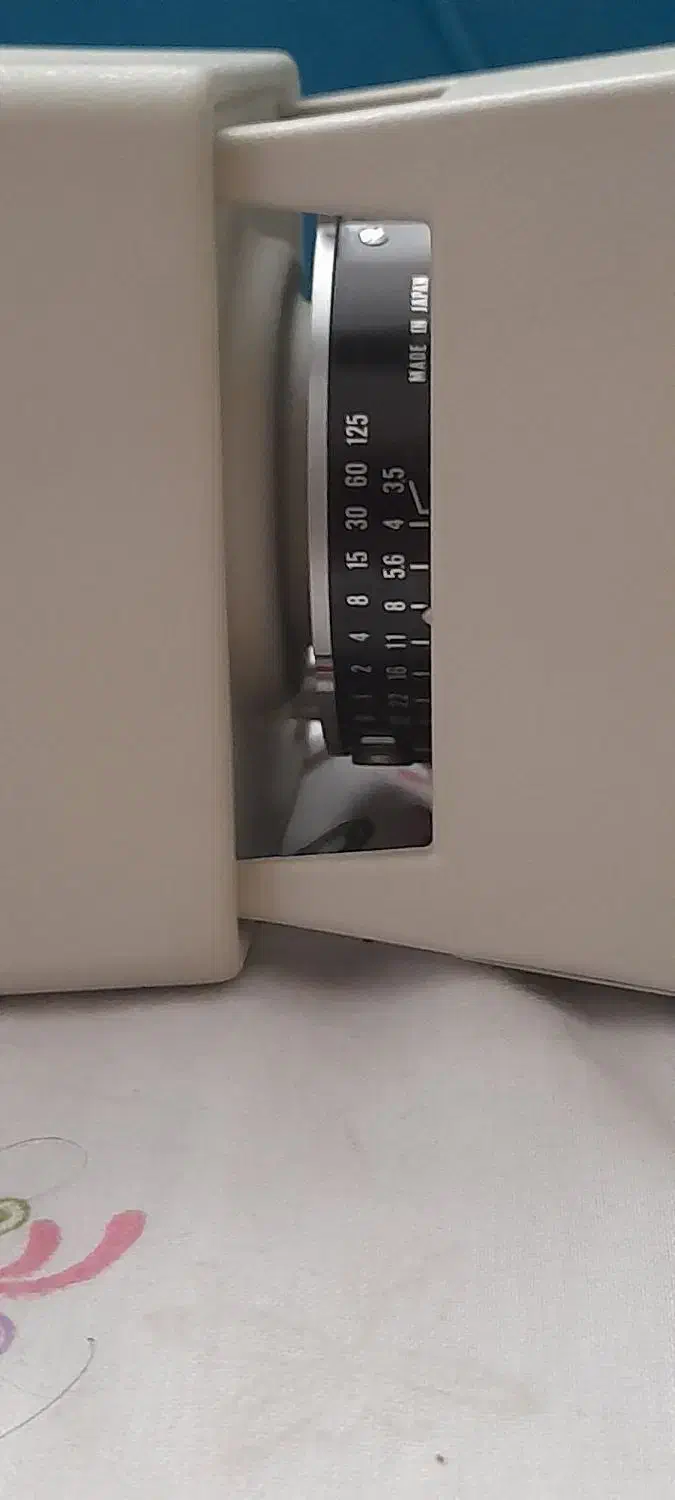 دوربین|کلکسیون اشیاء عتیقه|شاهین‌شهر, مسکن مهر|دیوار