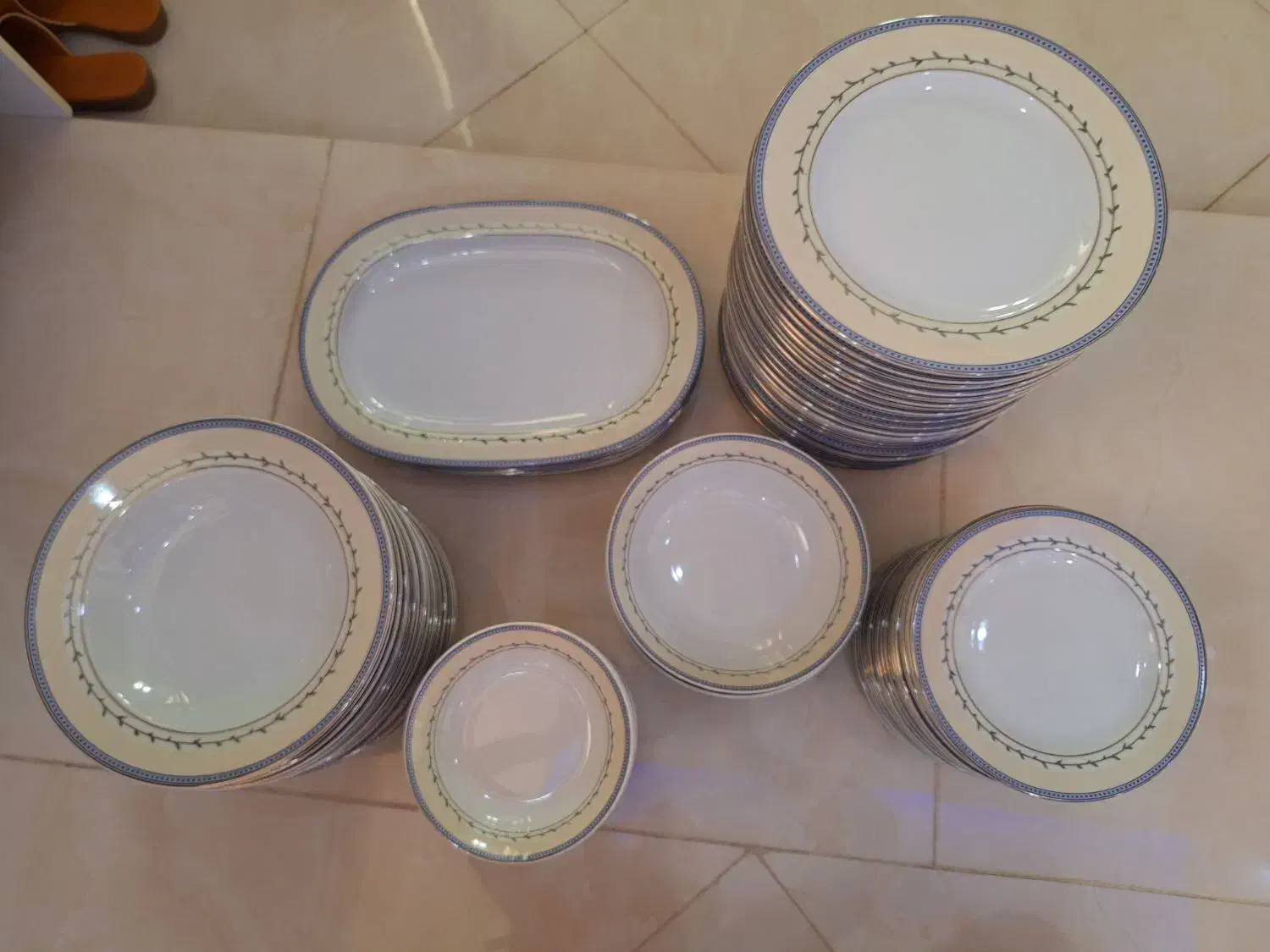 سرویس چینی مقصود|ظروف سرو و پذیرایی|تهران, افسریه جنوبی|دیوار