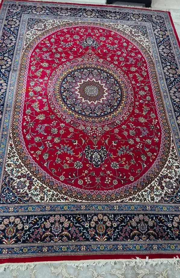 فرش گل قرمز در حد نو ، نو|فرش|فلاورجان, |دیوار