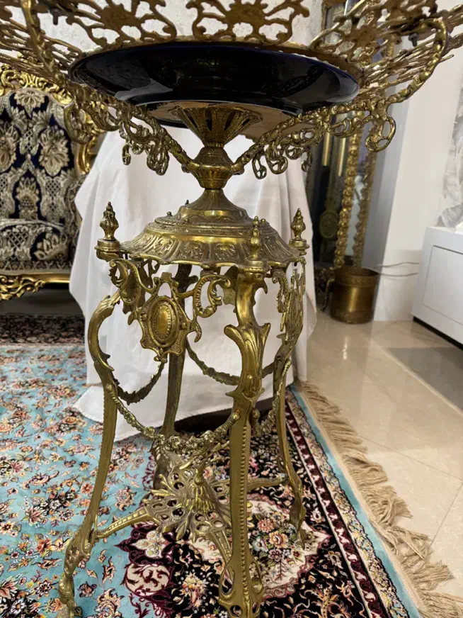 میوه خوری برنج پایه دار کنار سالنی|ظروف سرو و پذیرایی|تهران, مینای شمالی (مخبر)|دیوار