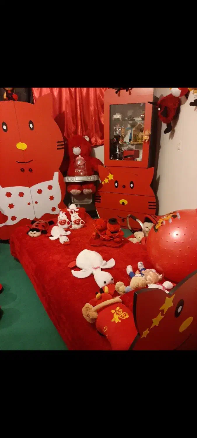 سرویس خواب|تخت و سرویس خواب|اصفهان, لاله|دیوار