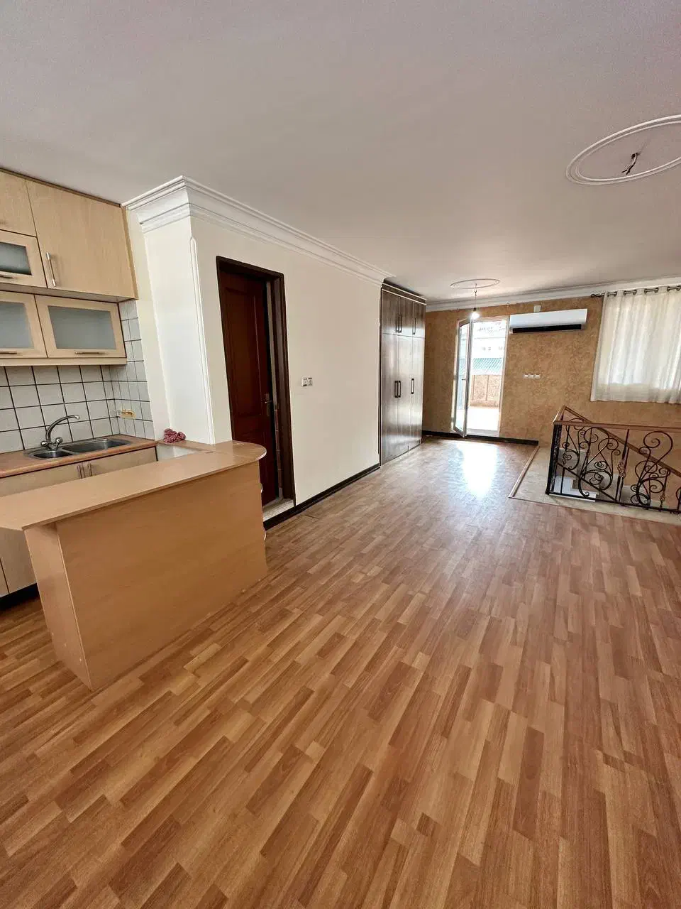 فروش پنت هاوس ۲۵۲ متری ۳ خواب تاپ لوکیشن گلسار|فروش آپارتمان|رشت, گلسار|دیوار